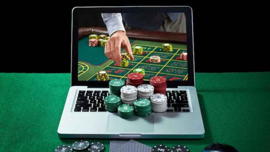 chip leader poker