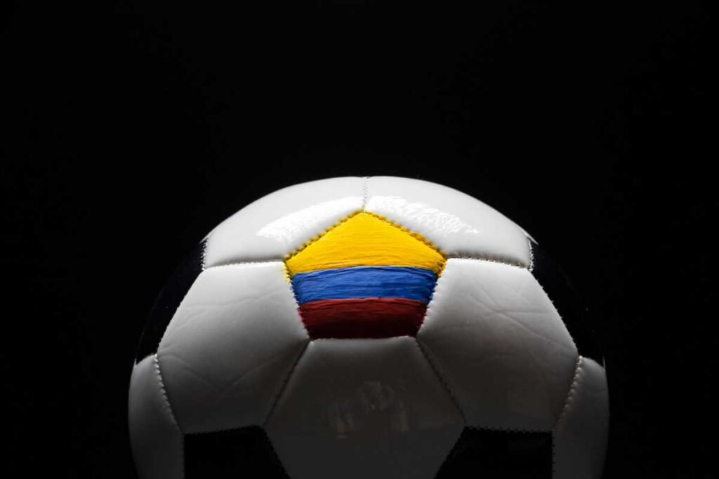 Apaixonados por futebol: a busca pela bola oficial da Copa do Mundo 2026